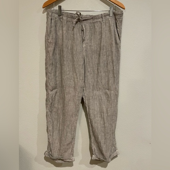 Casion 100% Linen pants.  Black & white pin striped.  Size M - Picture 1 of 5